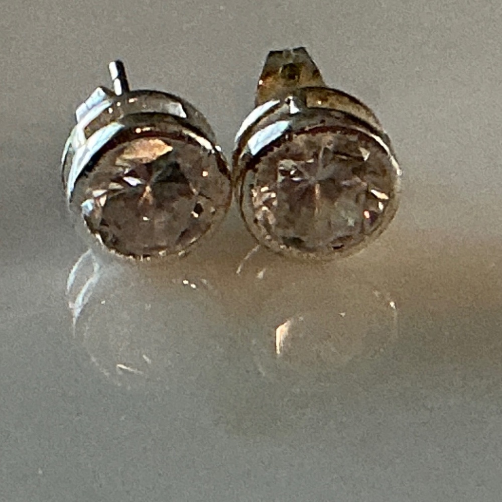 Silpada Sterling Silver Bezel Set Round CZ Stud Earrings